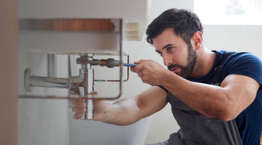 Water heater leaking fix in Yoder, WY
